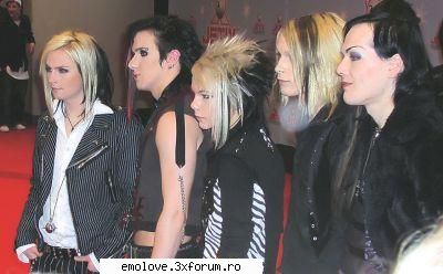 ura..o noua fana :nebun:  :nebun:  :nebun:  :nebun:  :nebun: 


buna punk princess :hi:  :hi:   bine
