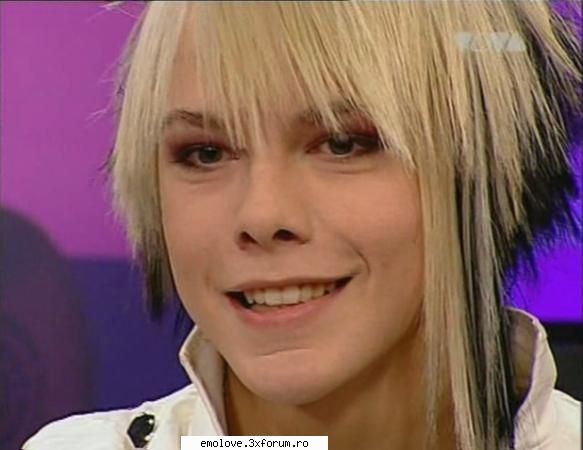 ...:::...Kiro...:::... - voua va vine sa credetzi ca rae 19 ani??? - ...:::...Cinema Bizarre...:::...