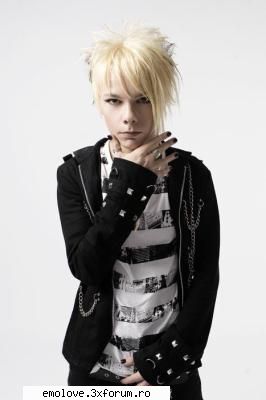 ...:::...Kiro...:::... - Age: 19 ans N�: 11 janvier 1988 Habite: Berlin - ...:::...Cinema Bizarre...:::...