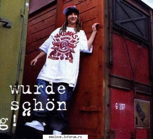 ...:::...Tom Kaulitz...:::... - pza colora din klip - ...:::...Tokio Hotel...:::...