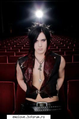 ...:::...Yu...:::... - o.O MaCkY O.o - ...:::...Cinema Bizarre...:::...